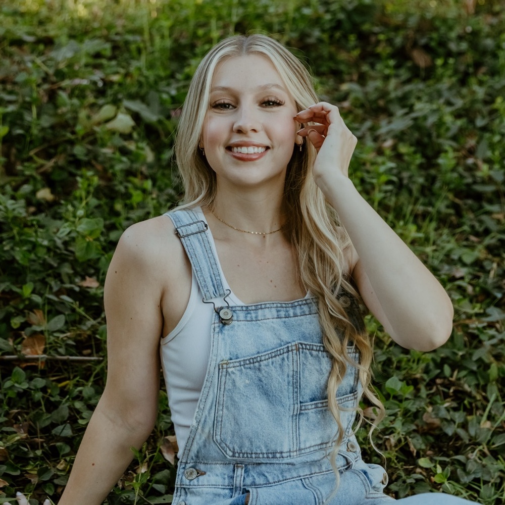 Meet your Posher, Lauren